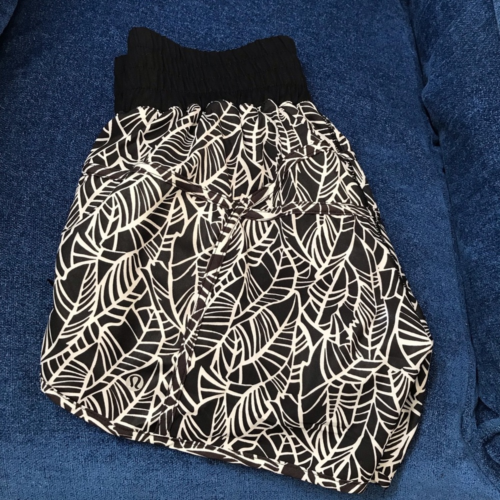 Lululemon 🍋 Tracker Shorts II